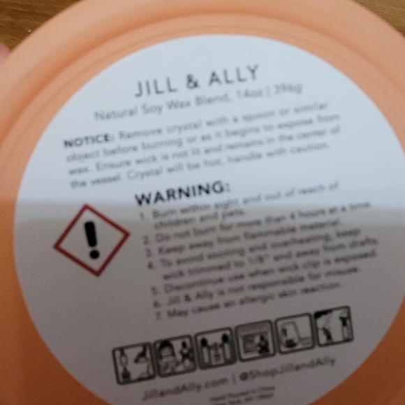 Crystal Manifestation Candle - Picture 5 of 5